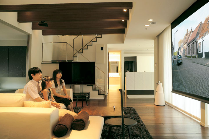 O邸 / リビングをシアターに。可変の空間にするために　音と光の最適デザイン。INTELUX
