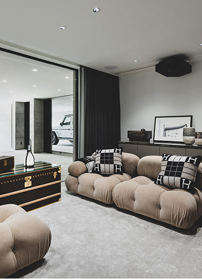 Interior & Art