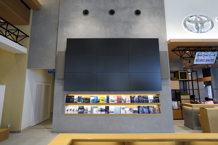 showroom08c